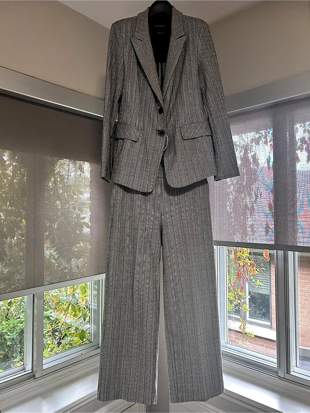 Peruzzi Herringbone Cropped Pantsuit in Gray & Black Size 36 Like New